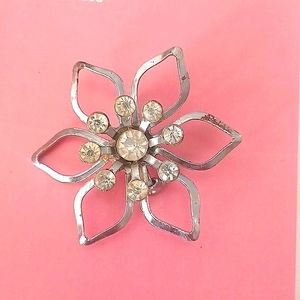 Vintage flower brooch